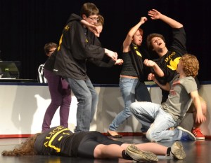 966370_460082350732901_1588925895_o