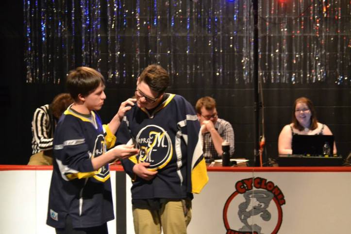 10310110_643030775771390_6836809517245587802_n