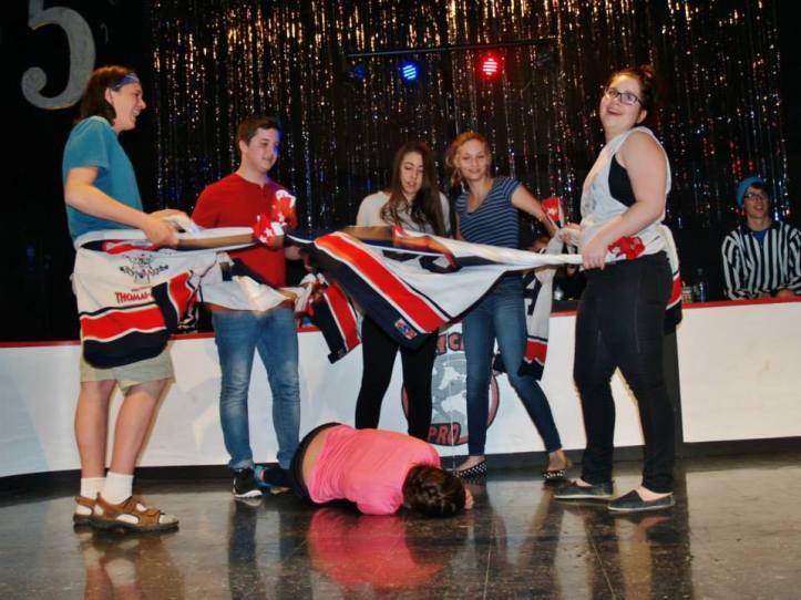 10462632_643509295723538_4507221159024773687_n