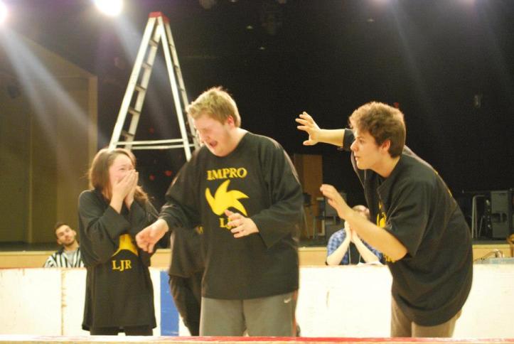 524954_438987826175687_1093949028_n