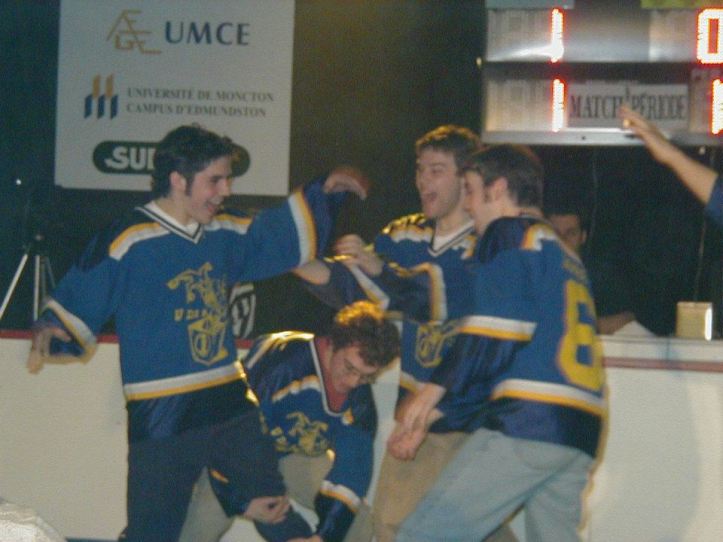 1488027_1387093528208914_1359905032_n