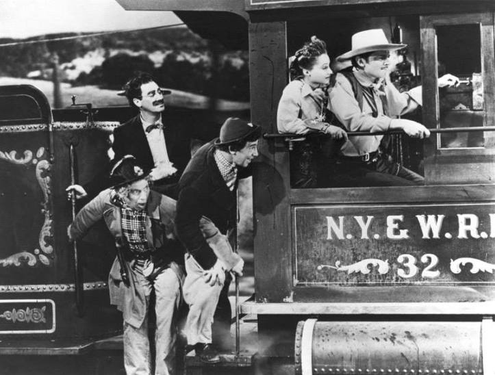 26754452_1979421725642755_2037823368_n