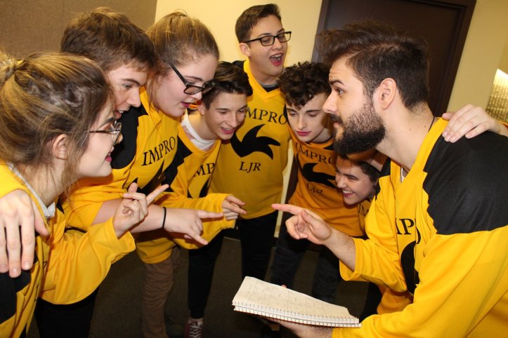 32866308_1909076625833459_5430860204465979392_o