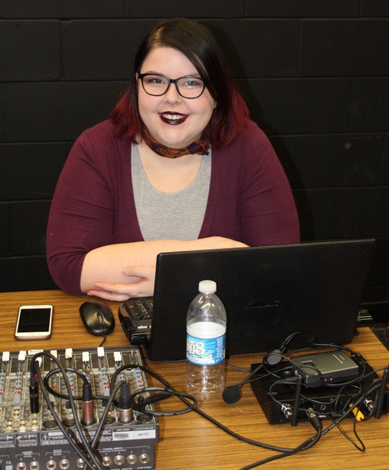 32903480_1909075699166885_2483257418037854208_o